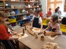 Mikołajki w kl. III a-  warsztaty w Pracowni Ceramicznej  „MIKOŁAJE I ANIOŁY”